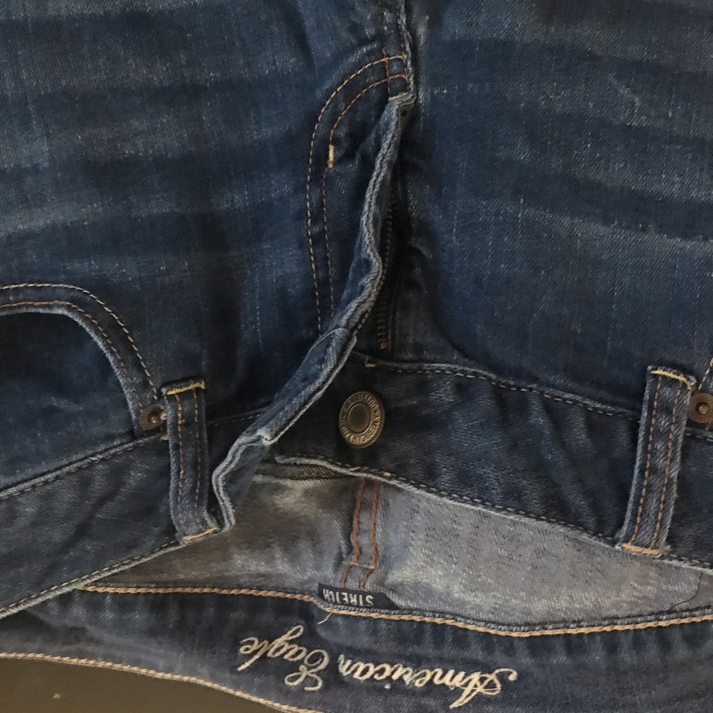 Women’s American eagle jeans